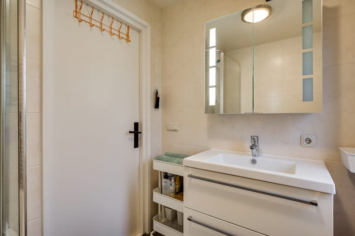 Foto 25 van Burgemeester Magnéestraat 10