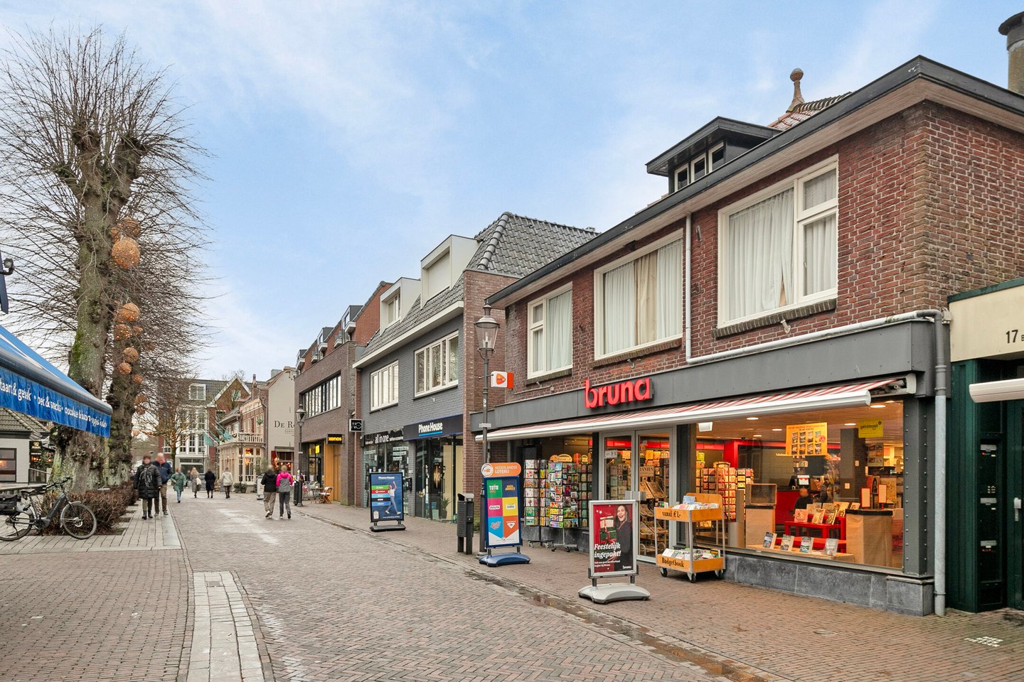 View photo 3 of Dorpsstraat 15