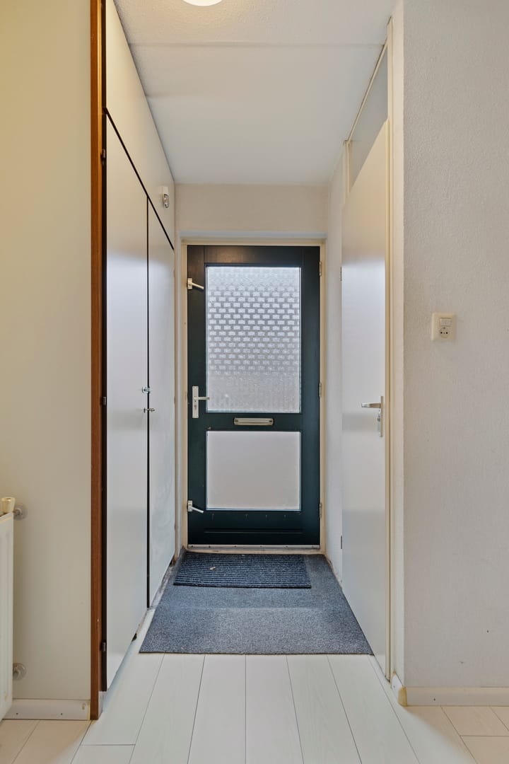 Photo 9 of Walakker 73