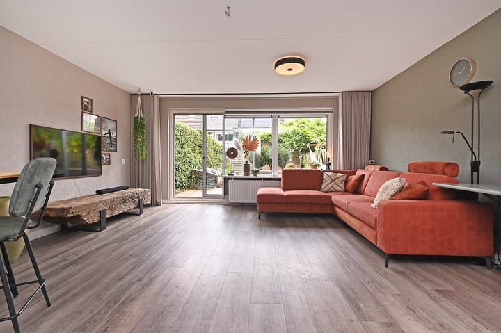 Foto 9 van Anna van Burenstraat 23