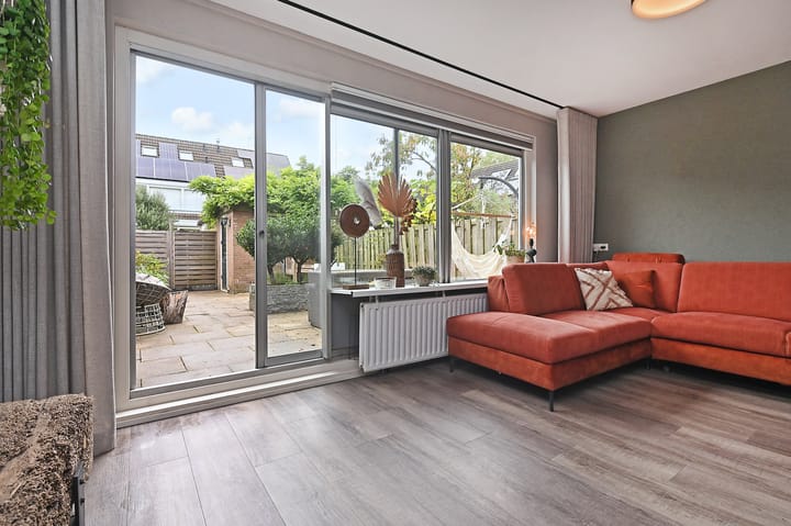 Foto 10 van Anna van Burenstraat 23