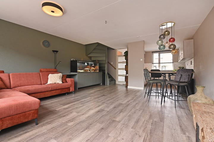 Foto 11 van Anna van Burenstraat 23