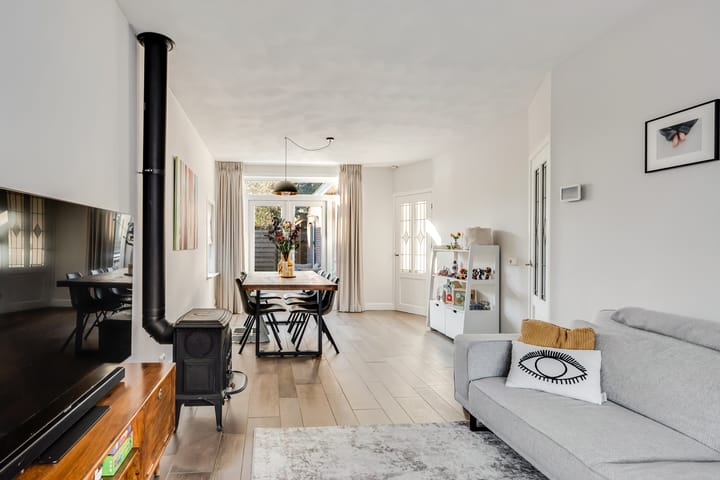 Foto 8 van Dahliastraat 42