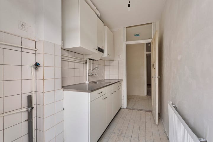 Photo 9 of Balboastraat 42-2