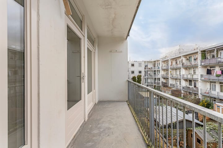 Photo 20 of Balboastraat 42-2