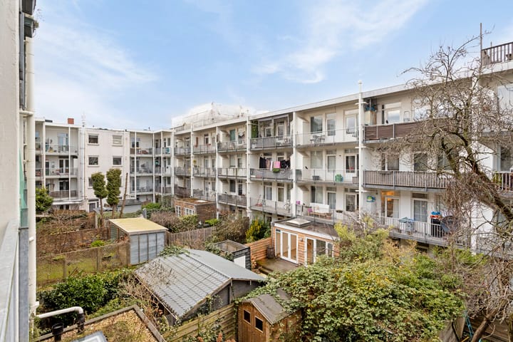 Photo 22 of Balboastraat 42-2