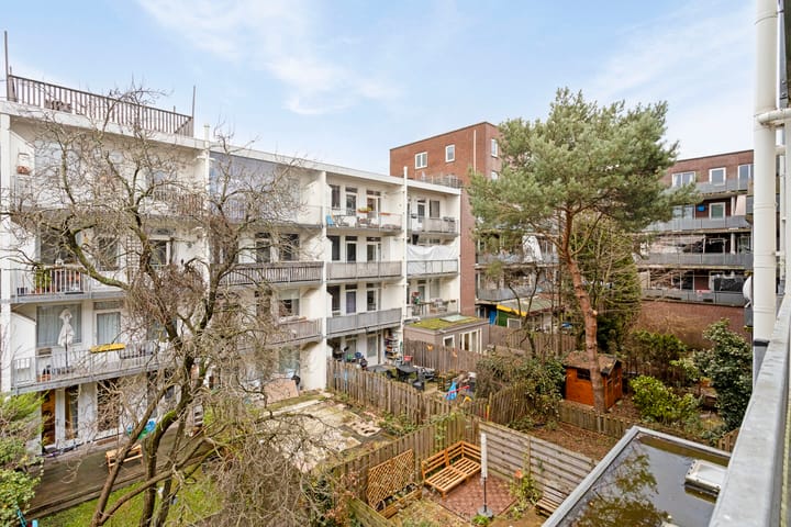 Photo 1 of Balboastraat 42-2