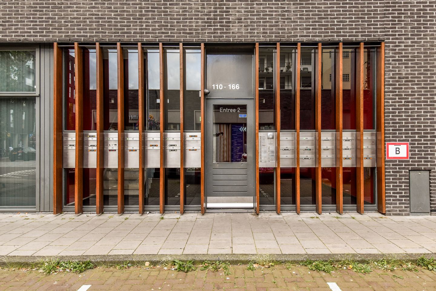 Photo 19 of Martini van Geffenstraat 122