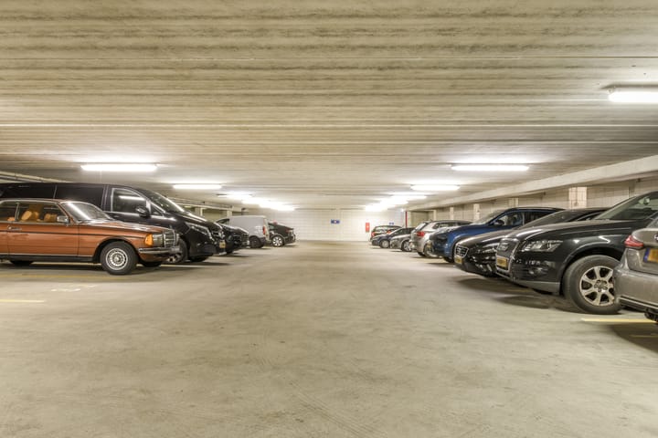 Foto 17 van Martini van Geffenstraat 122