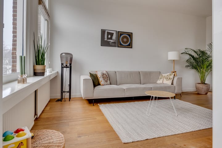 Photo 13 of Leeuwerikstraat 9-BS