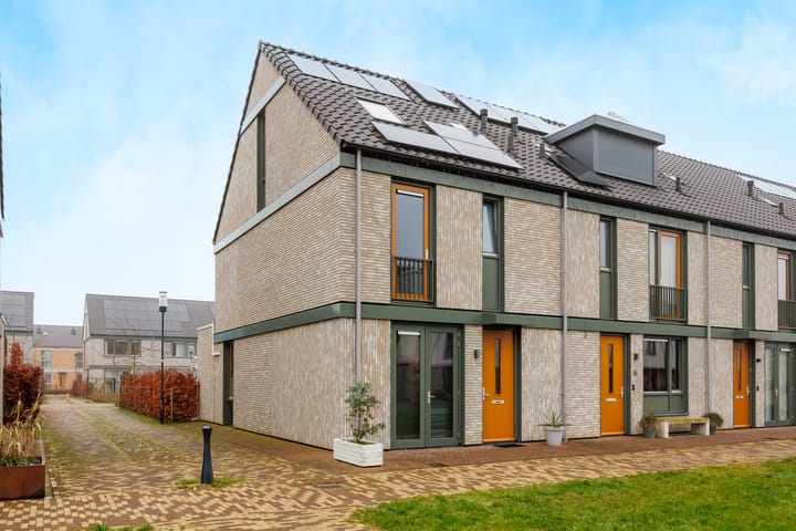 Photo 1 of Bert Haanstrapark 18