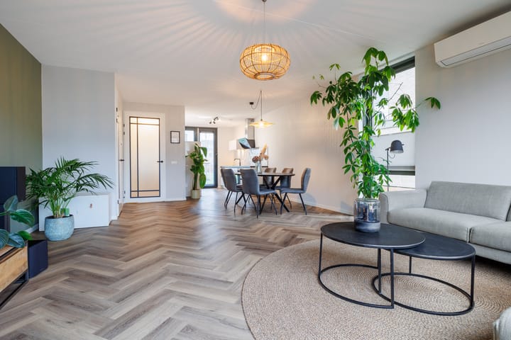 Photo 2 of Bert Haanstrapark 18