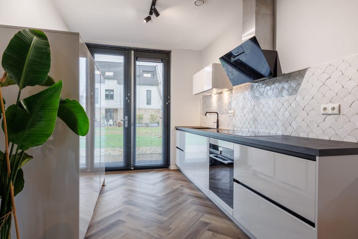 Photo 18 of Bert Haanstrapark 18