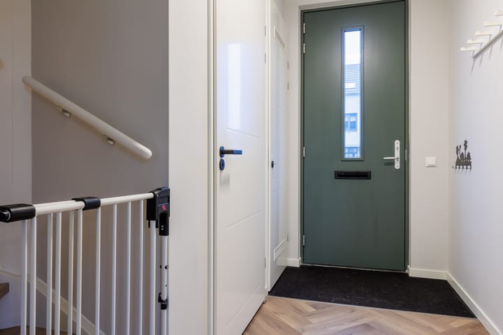 Photo 7 of Bert Haanstrapark 18