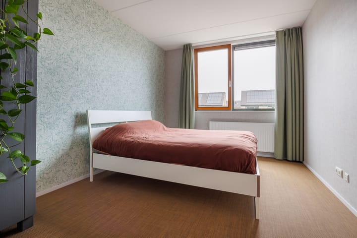 Photo 37 of Bert Haanstrapark 18