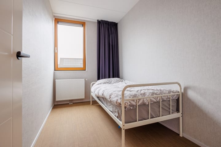 Photo 42 of Bert Haanstrapark 18