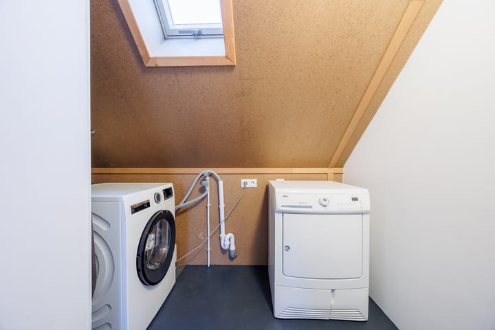 Photo 46 of Bert Haanstrapark 18