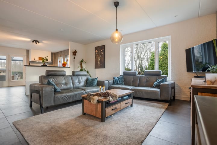 Foto 11 van Stadsbroek 105