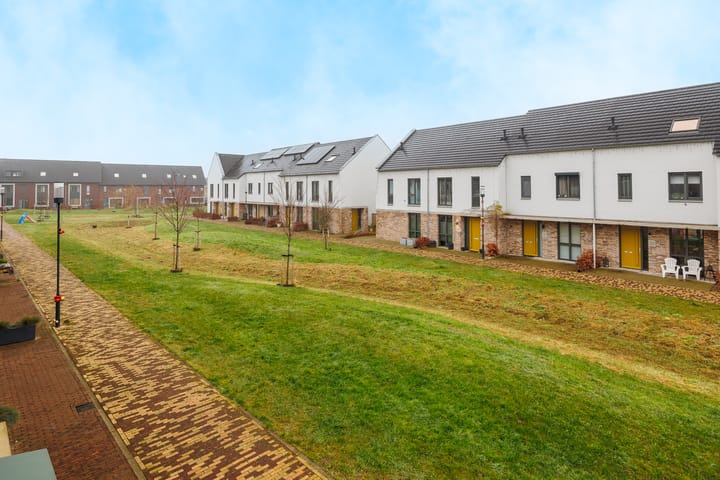 Photo 53 of Bert Haanstrapark 18