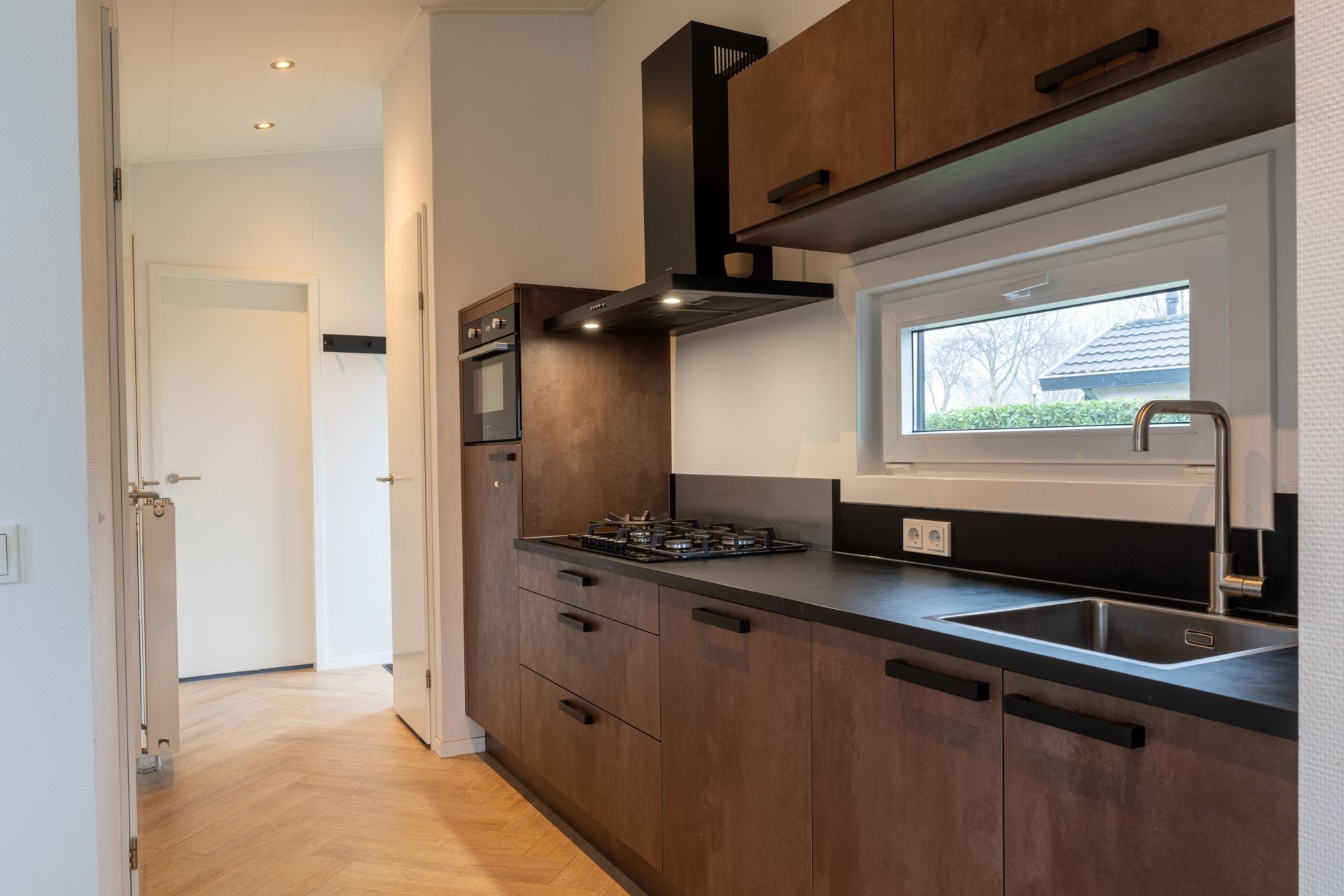 Foto 12 van Zaaiwaard 3-99