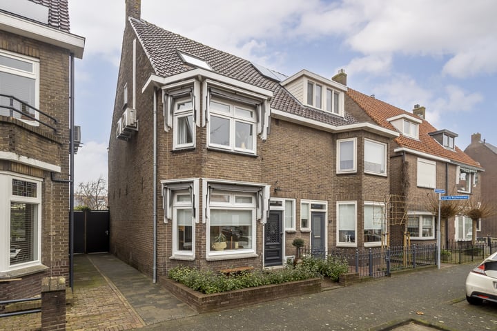 Bekijk foto van Oranjestraat 39