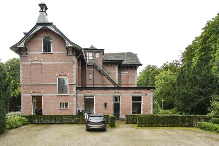 Foto 32 van Julianalaan 8