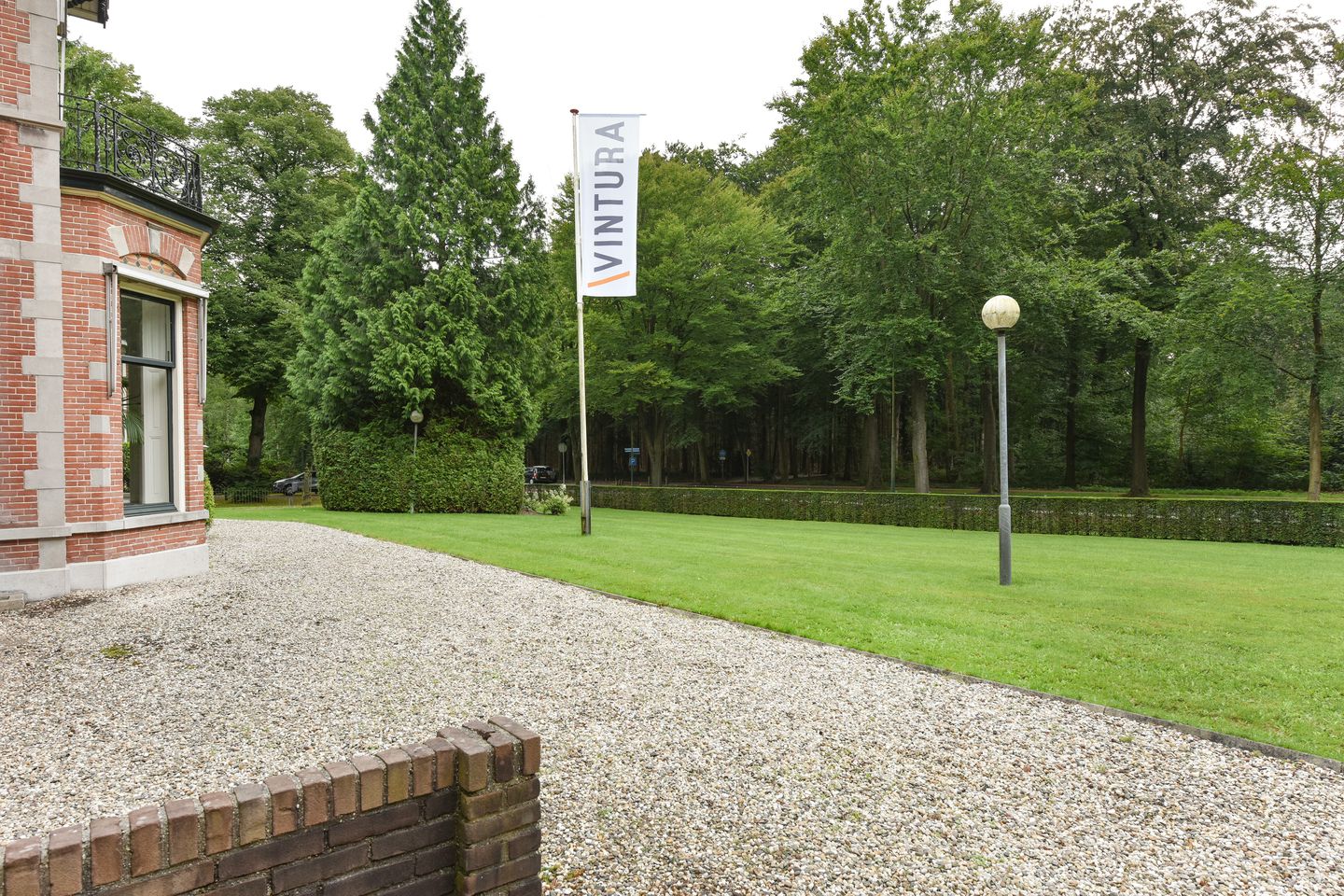 Photo 35 of Julianalaan 8