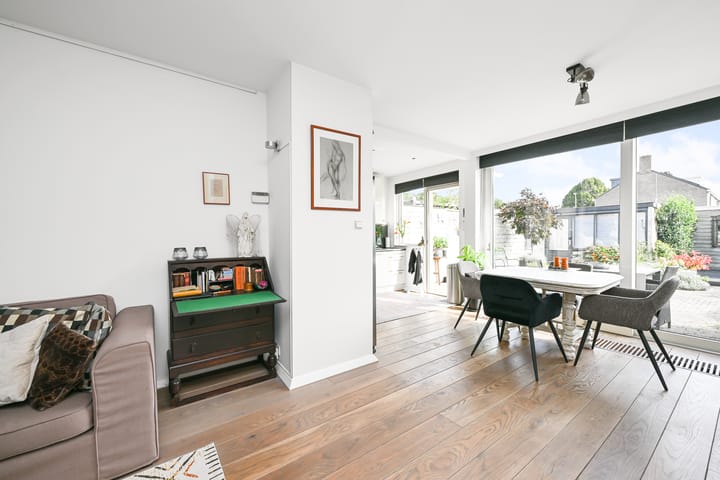 Foto 9 van Joost van den Vondellaan 11