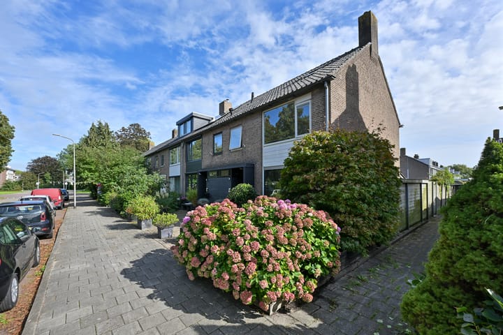 Foto 35 van Joost van den Vondellaan 11