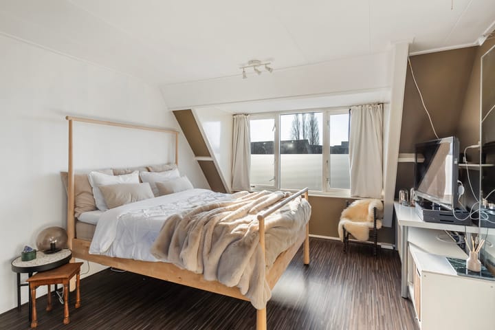 Foto 33 van Zwartewaalsestraat 69