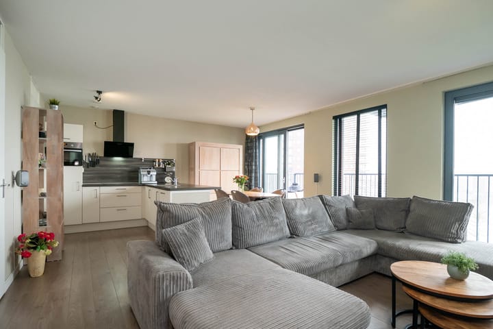 Foto 11 van Zuiderlicht 335