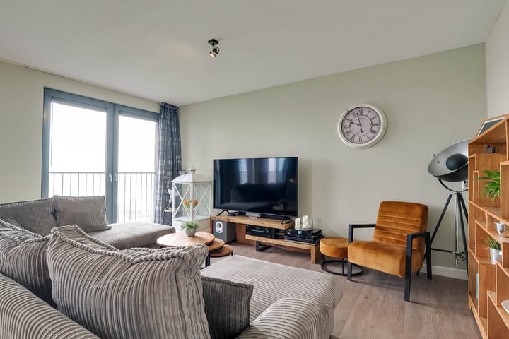 Foto 16 van Zuiderlicht 335