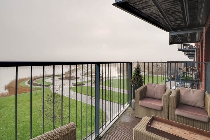 Foto 20 van Zuiderlicht 335