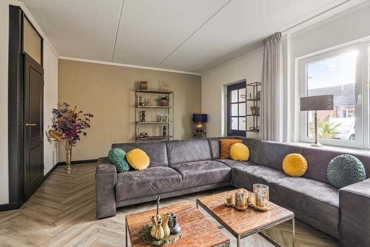 Photo 7 of Dissel 26