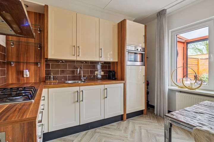 Photo 12 of Dissel 26