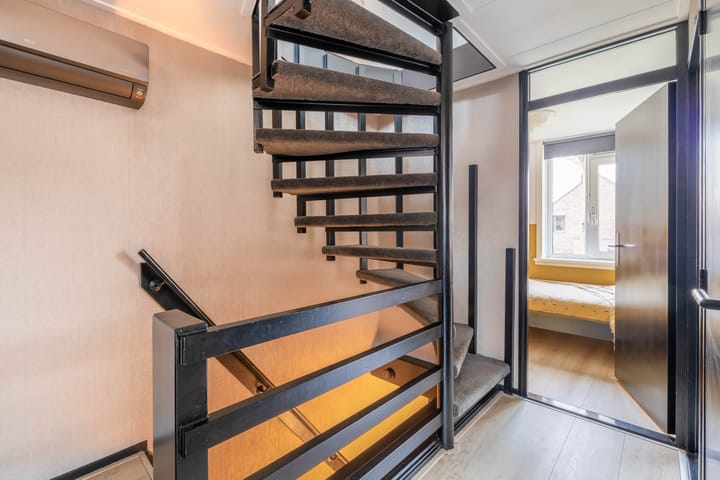 Foto 29 van Van Beethovenlaan 30