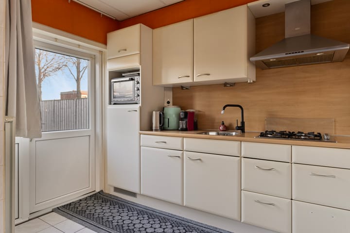 Photo 13 of da Costastraat 20