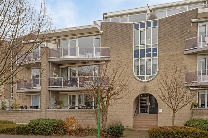 Foto 2 van Vincent van Goghstraat 241