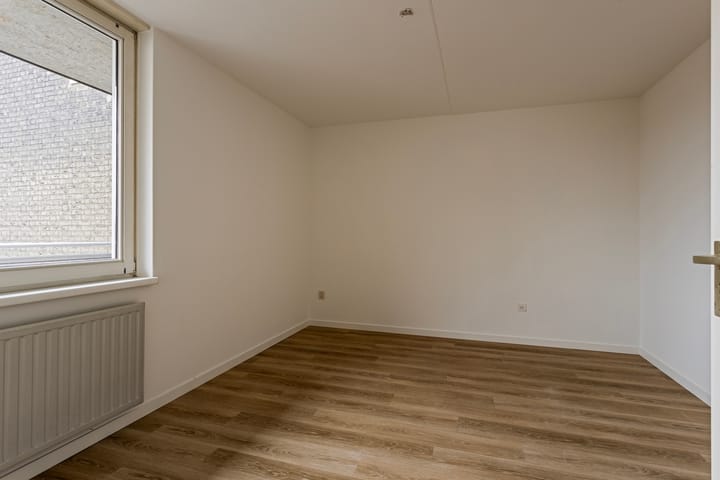 Foto 30 van Vincent van Goghstraat 241