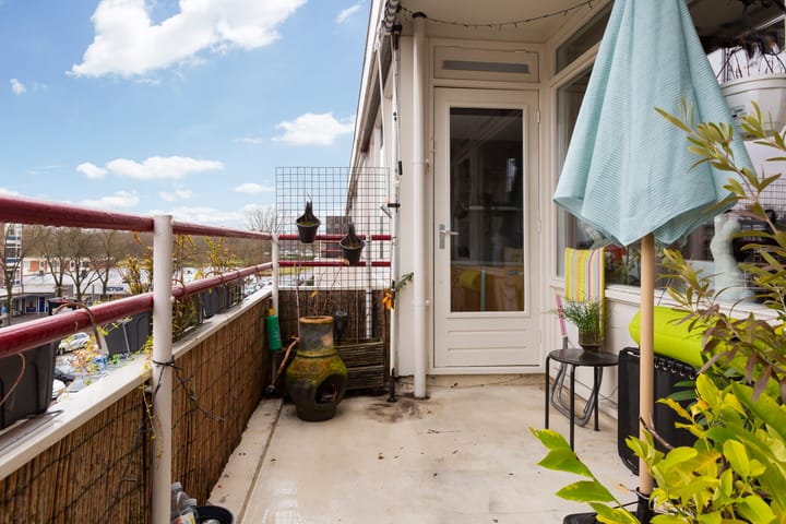 Photo 24 of Maasstraat 51