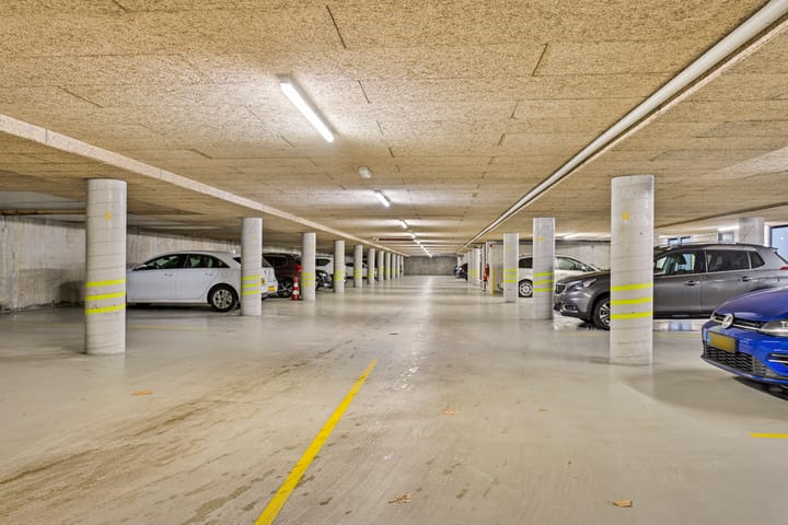 Foto 19 van Burgemeester Kuperusplein 157