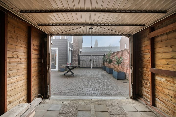 Foto 38 van Mgr Evertsstraat 6