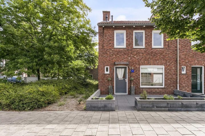 Foto 2 van Röntgenstraat 12