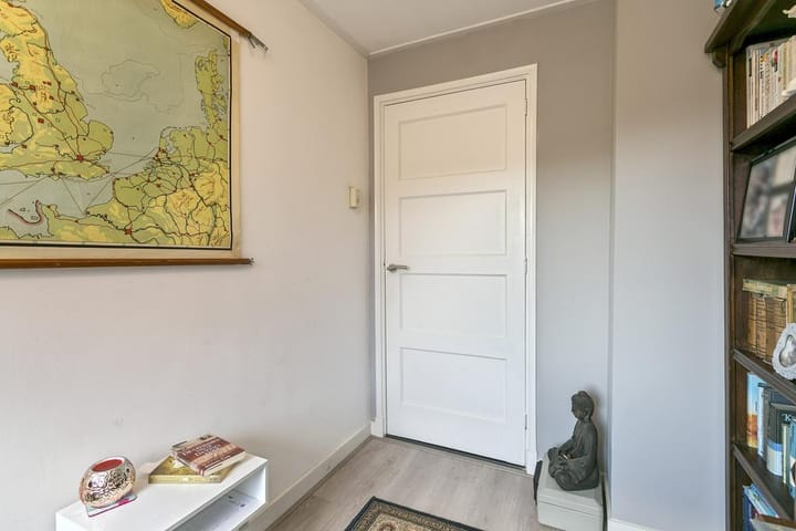 Foto 12 van Röntgenstraat 12