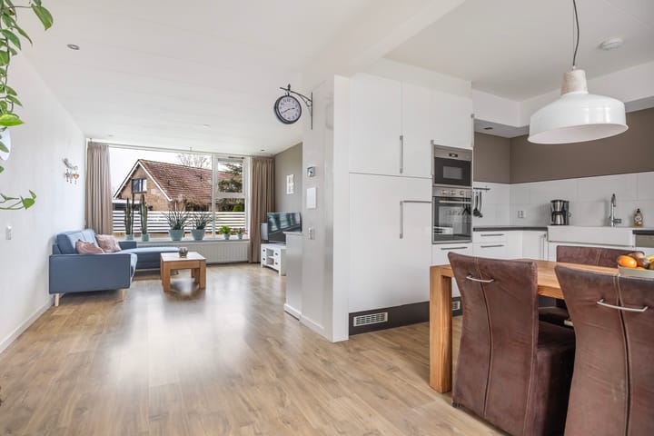 Foto 13 van D.S. Bangmastrjitte 64