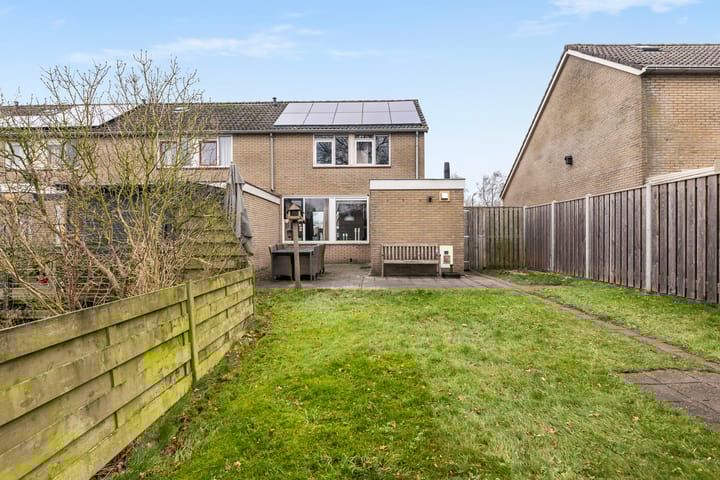 Foto 22 van D.S. Bangmastrjitte 64