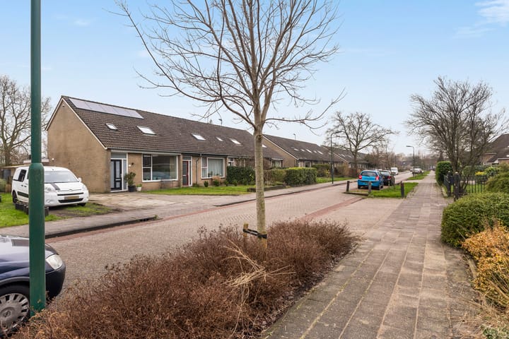 Foto 42 van D.S. Bangmastrjitte 64