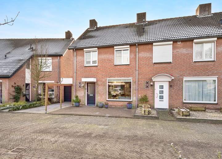 Foto 1 van Hoefsmidwei 42