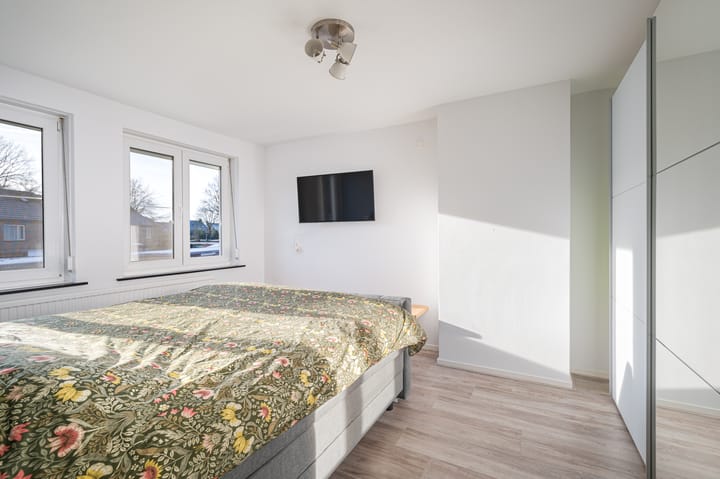 Foto 18 van Hoefsmidwei 42