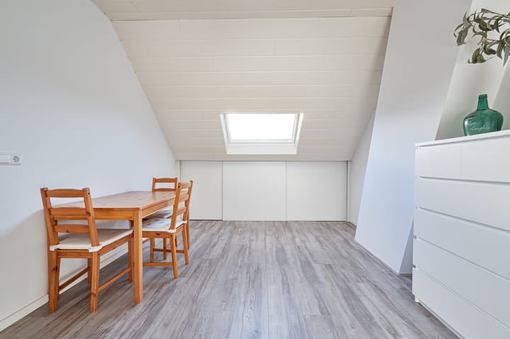 Foto 24 van Hoefsmidwei 42